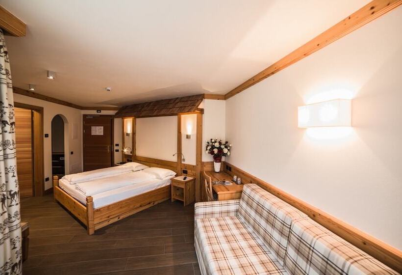 פונדק Garnì Paradisi Wellness & Spa