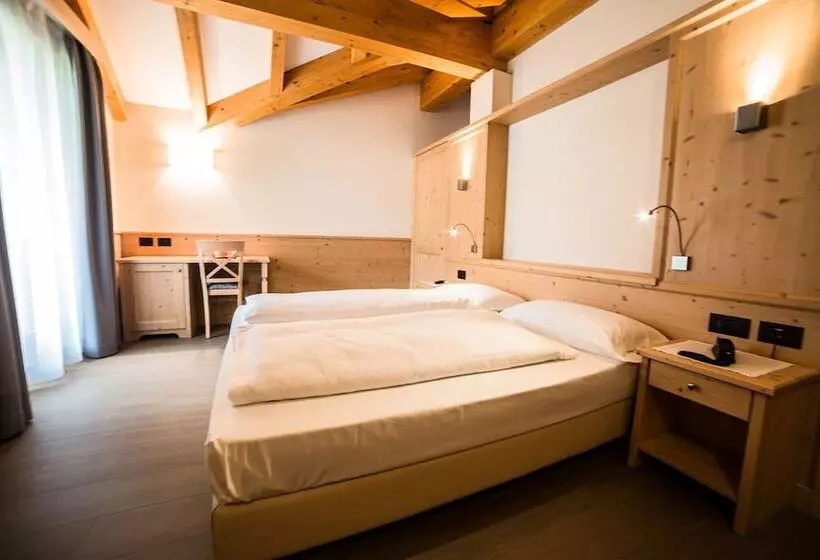 Hostelli Garnì Paradisi   Wellness & Spa