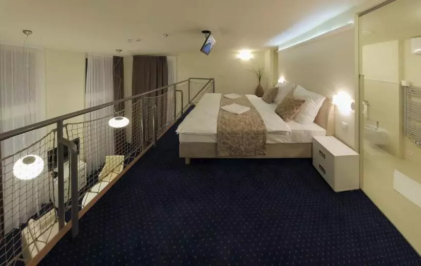 Hotelli Esmarin Wellness