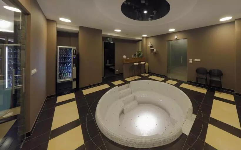 Hotelli Esmarin Wellness