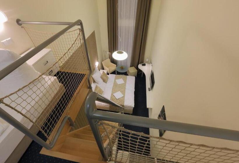 בית מלון כפרי Esmarin Wellness