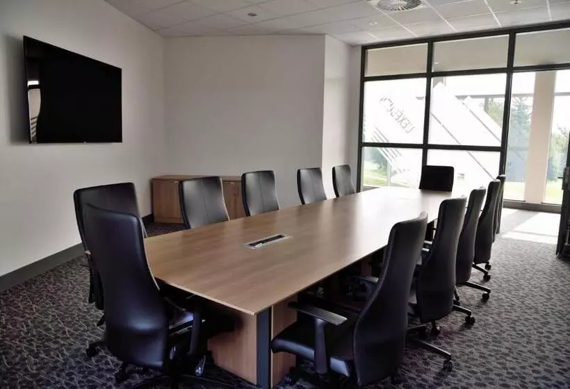 Hotelli La Cache Du Golf