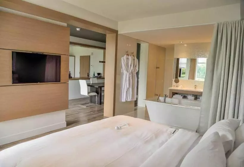 Hotelli La Cache Du Golf