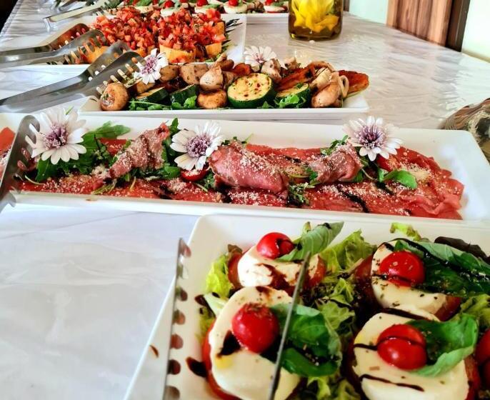 בית מלון כפרי M13