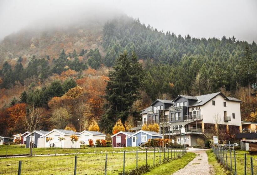 בית מלון כפרי M13