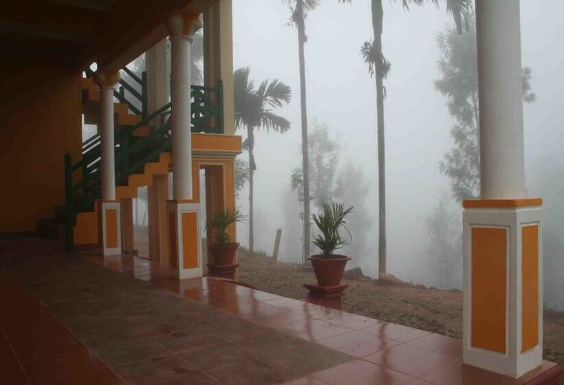 فندق Meenmutty Heights