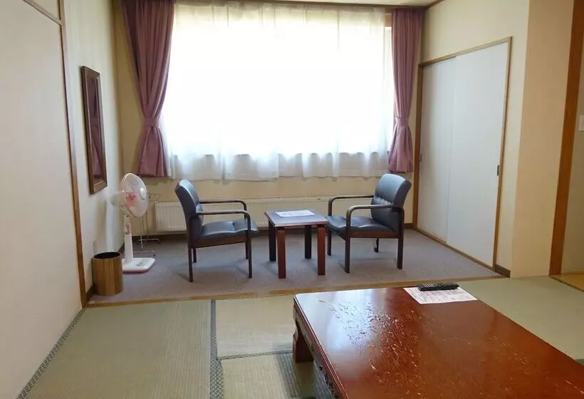 Hotelli Nukabirakan Kanko