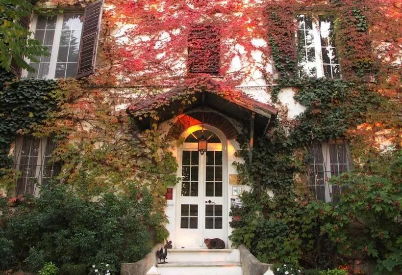 Maaseutuhotelli La Traversina