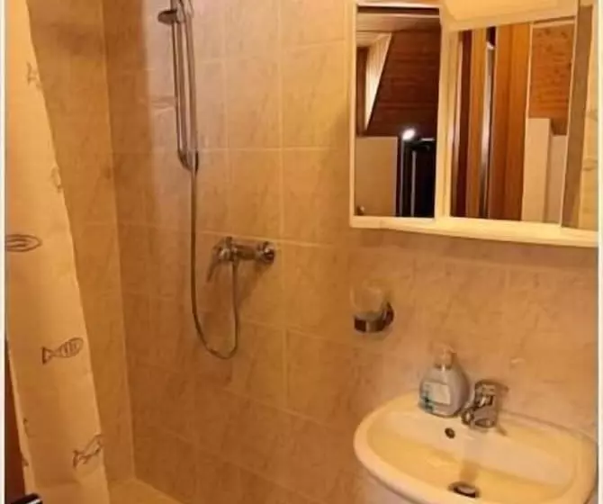 Hotelli Zur Dorfschänke