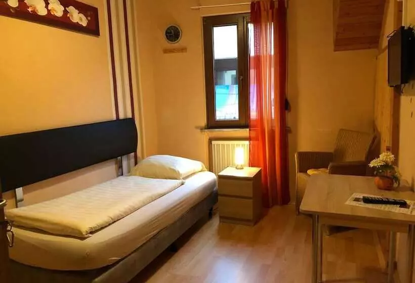 Hotelli Zur Dorfschänke