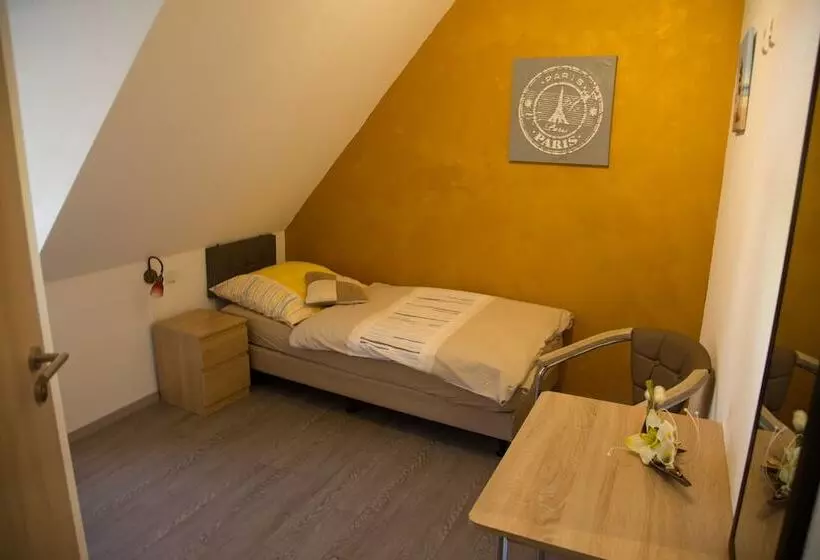 Hotelli Zur Dorfschänke