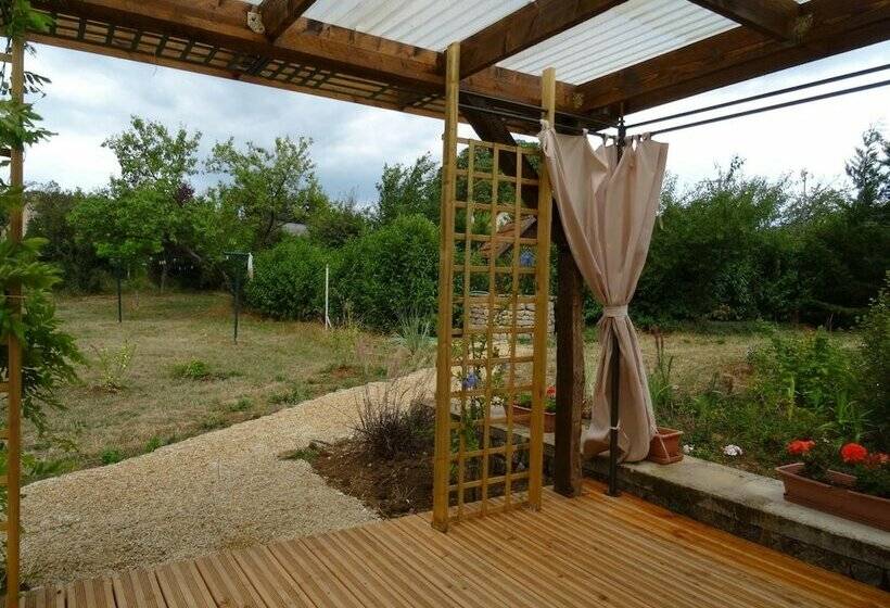 بنسيون Datcha Bourguignonne, Chambres & Gîte