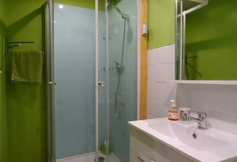 Majatalo Datcha Bourguignonne, Chambres & Gîte