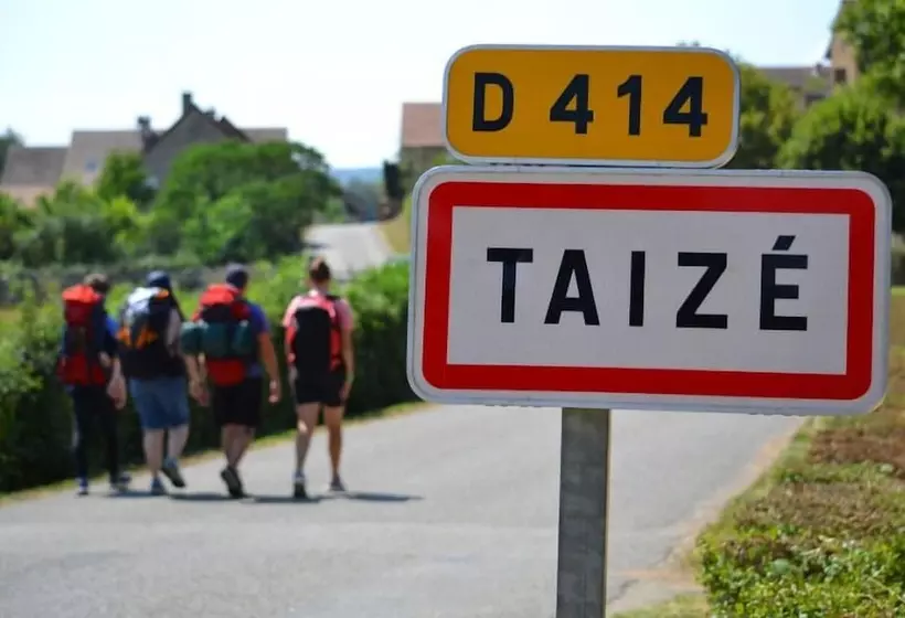 Majatalo L'amarre Aux Anges