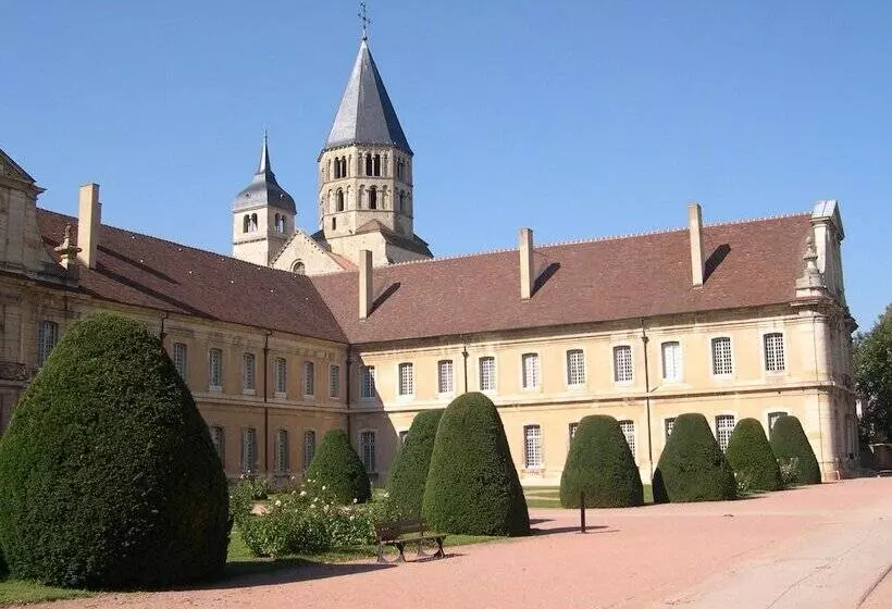 Majatalo L'amarre Aux Anges