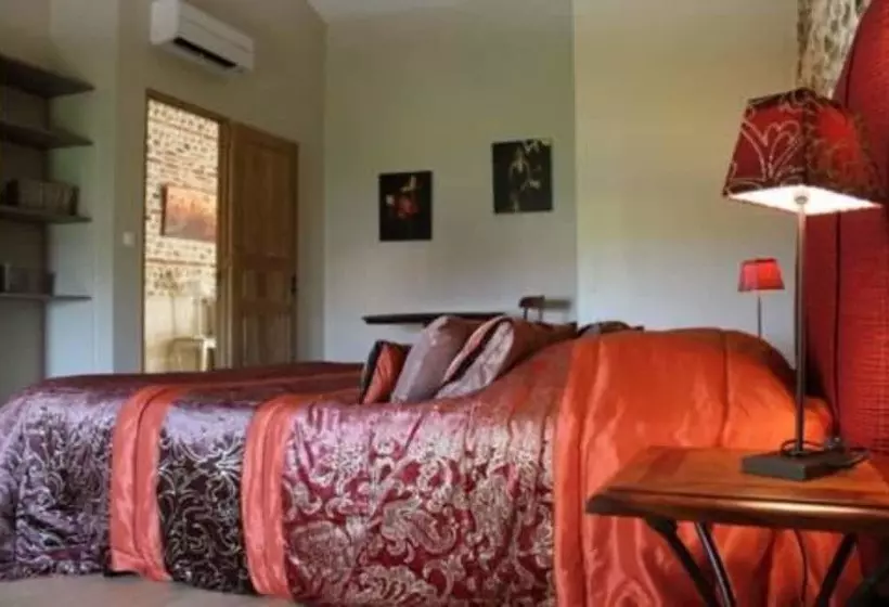 Aamiaismajoitus (B&B) Terre De Garance