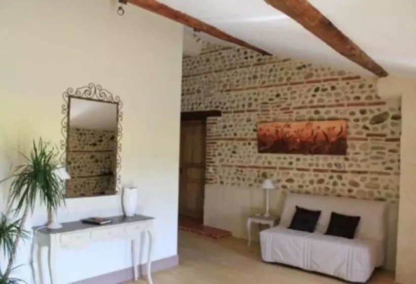 Aamiaismajoitus (B&B) Terre De Garance