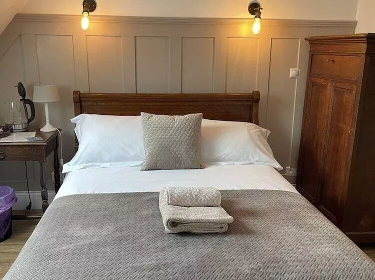 Frenes B & B