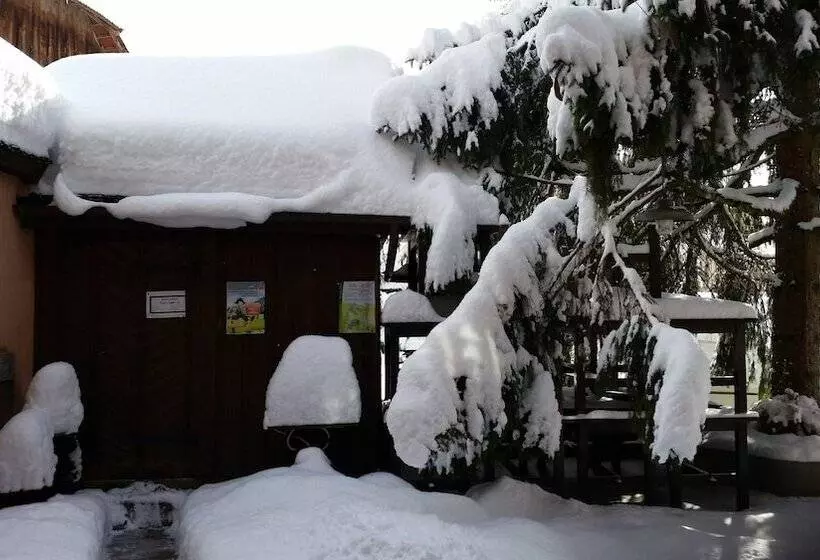 ホテル Auberge Des Clarines