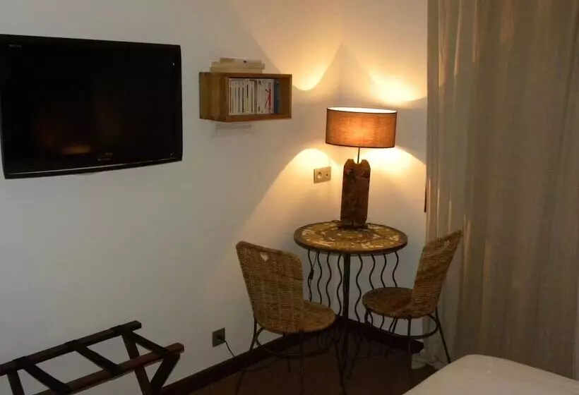 ホテル Auberge Des Clarines