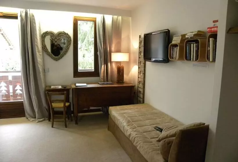 ホテル Auberge Des Clarines