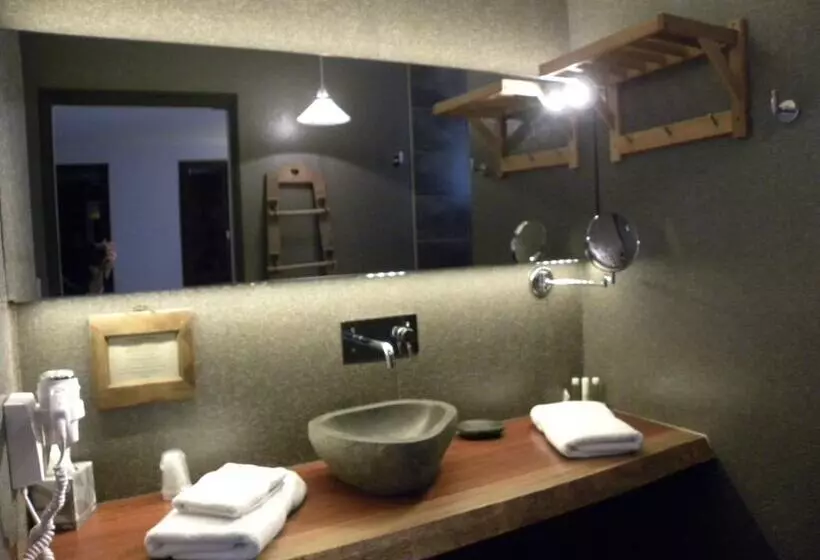 ホテル Auberge Des Clarines