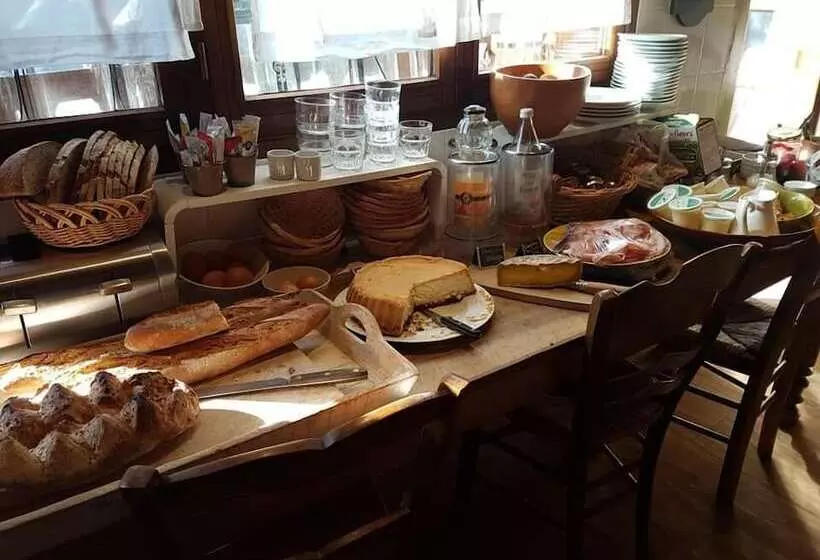 ホテル Auberge Des Clarines