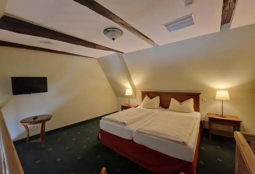 Hotelli Burg Warberg