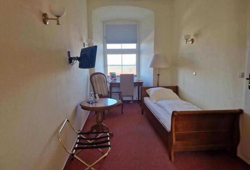 ホテル Burg Warberg