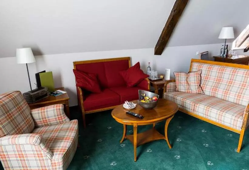 Hotelli Burg Warberg