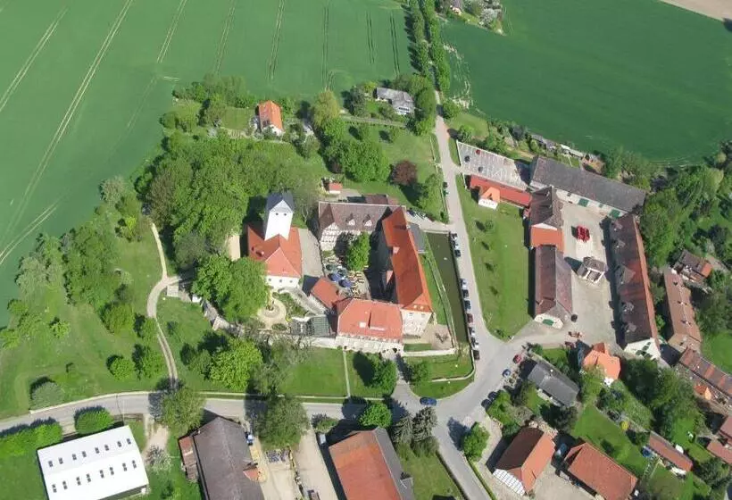 Hotelli Burg Warberg