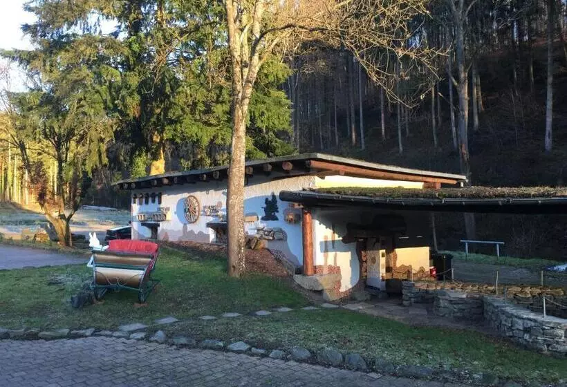 Hotelli Huttenmuhle Hillscheid