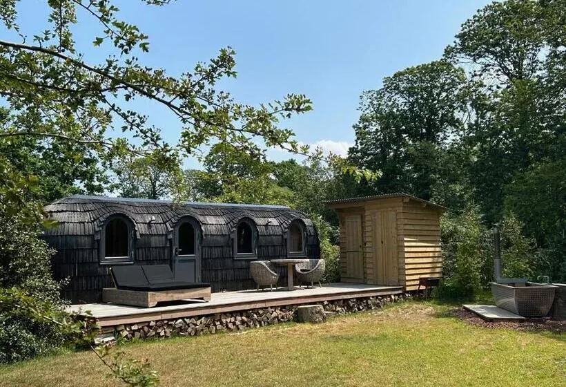 Hotelli Les Pins De Cesar  La Campagne D Etretat