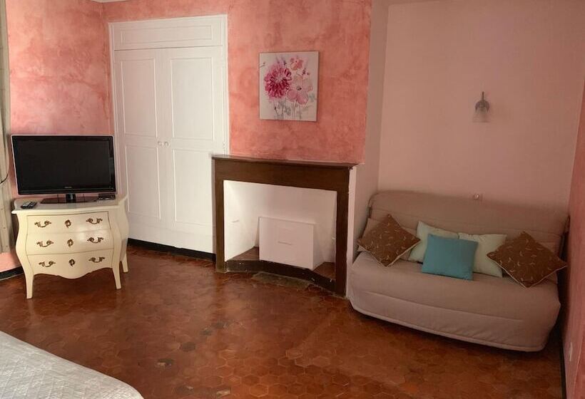 بنسيون Auberge Du Montagnier