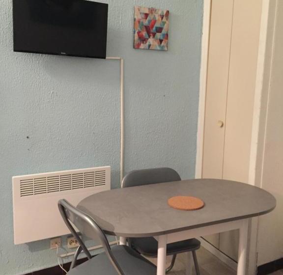 פנסיון Chez Grand Mere