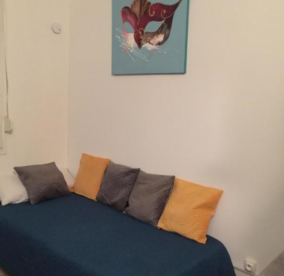 פנסיון Chez Grand Mere