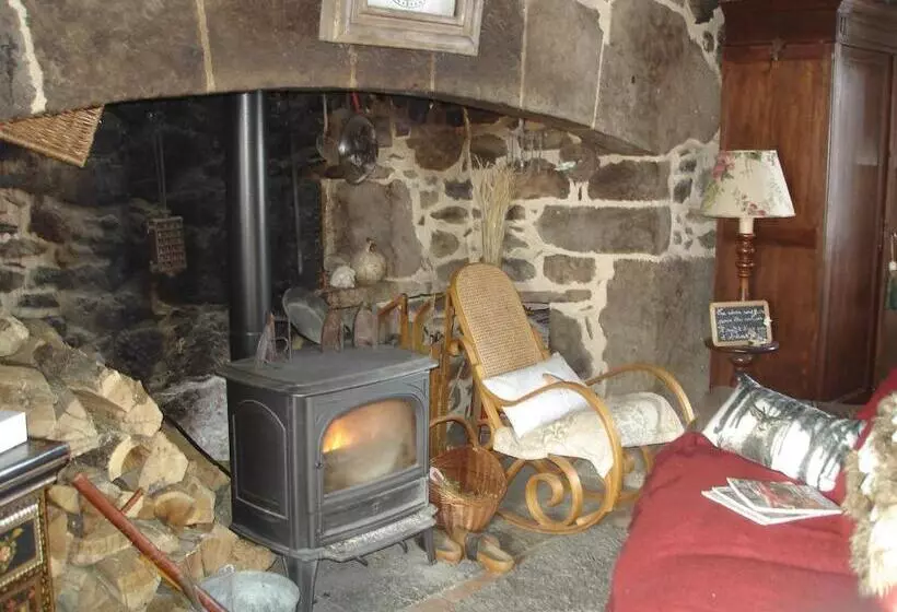 Majatalo Chez Marraine