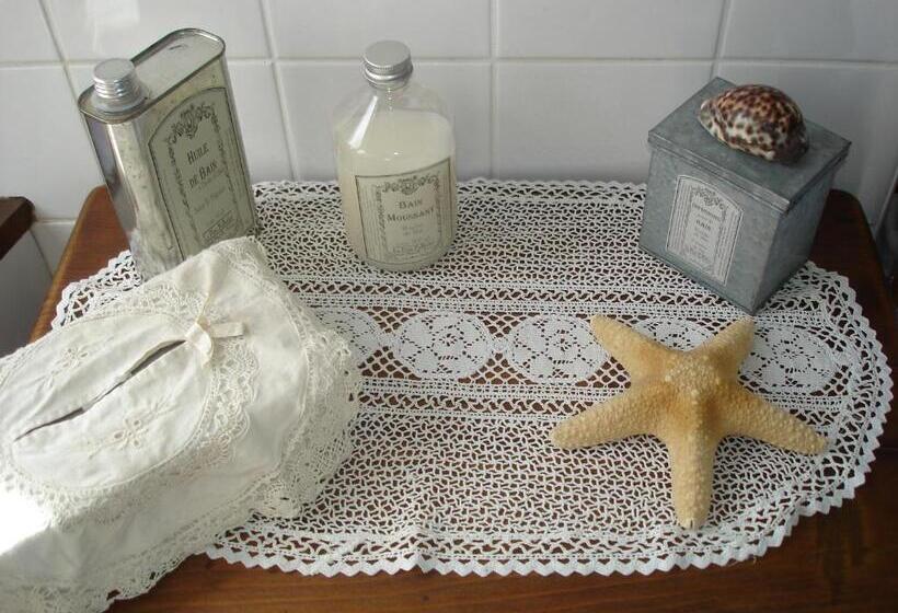 膳宿费 Chez Marraine