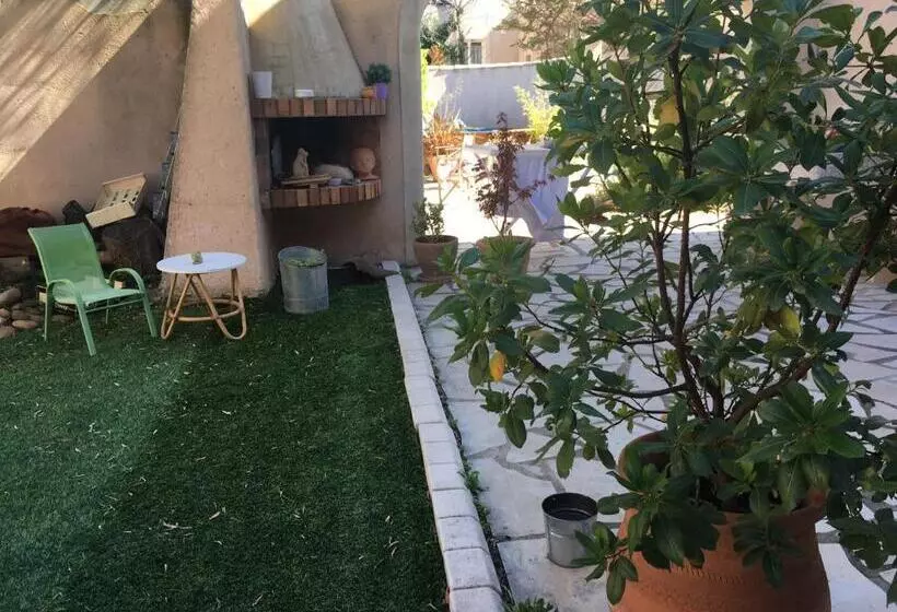 ベッドアンドブレックファースト La Tramontane