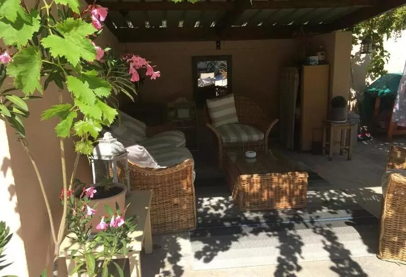 ベッドアンドブレックファースト La Tramontane