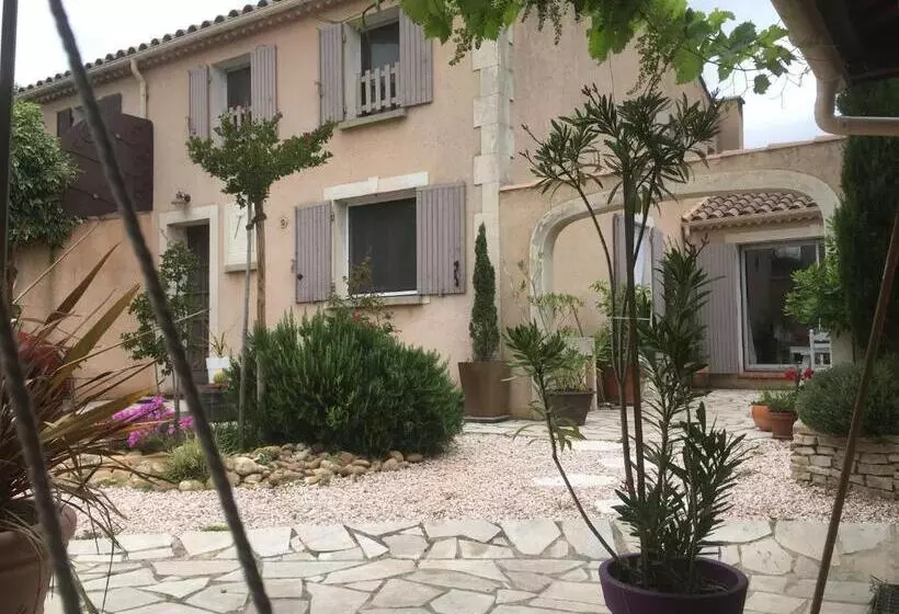 ベッドアンドブレックファースト La Tramontane