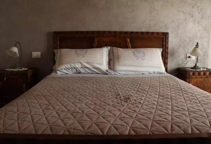 Aamiaismajoitus (B&B) Ca D Pinin
