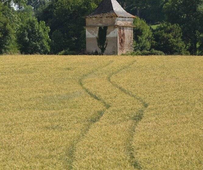 ベッドアンドブレックファースト Chambre D Hotes Lou Caussinhol