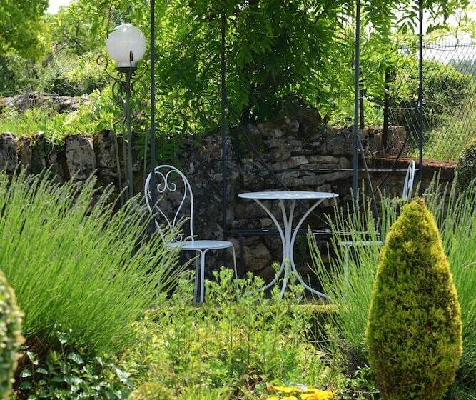 ベッドアンドブレックファースト Chambre D Hotes Lou Caussinhol