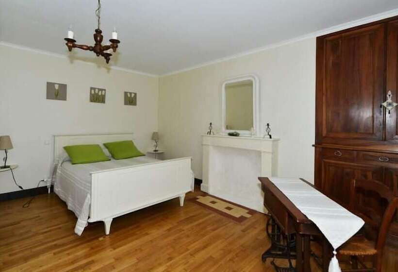 ベッドアンドブレックファースト Chambre D Hotes Lou Caussinhol