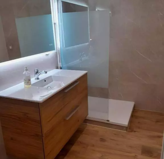 Aamiaismajoitus (B&B) Flopre