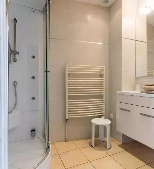 Aamiaismajoitus (B&B) Flopre