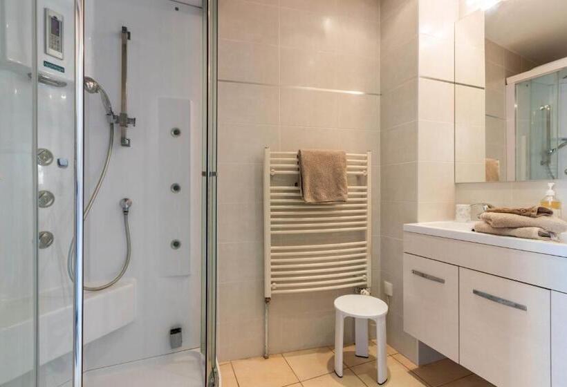 ベッドアンドブレックファースト Flopre