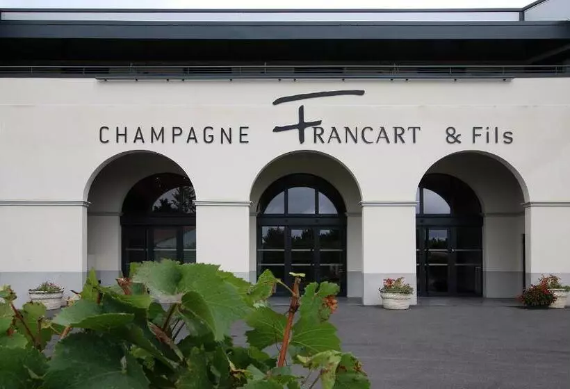 Aamiaismajoitus (B&B) Le Clos Du Moulin