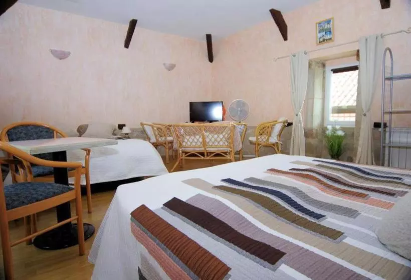 ベッドアンドブレックファースト Le Domaine De L'escadasse